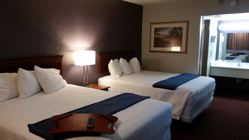 Americas Best Value Inn Oklahoma City South מראה חיצוני תמונה